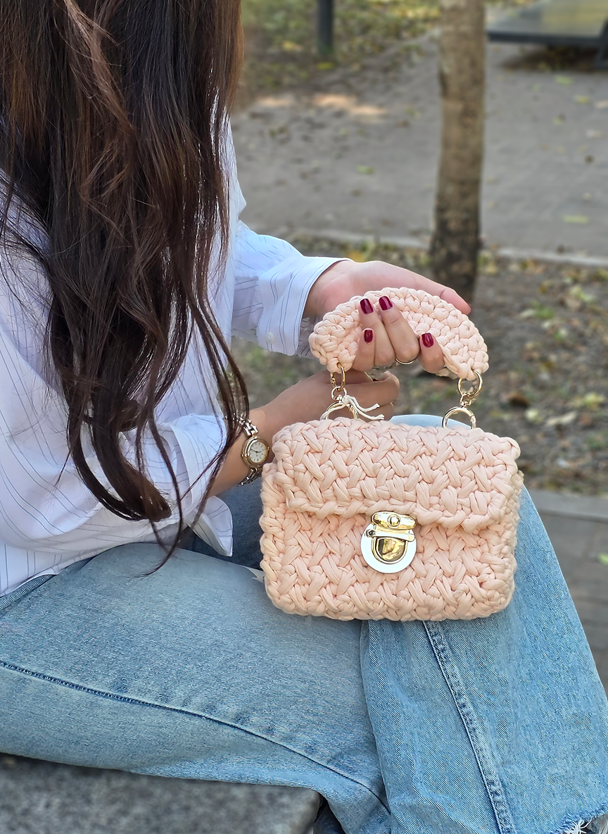 Bolso de mano estilo Elena