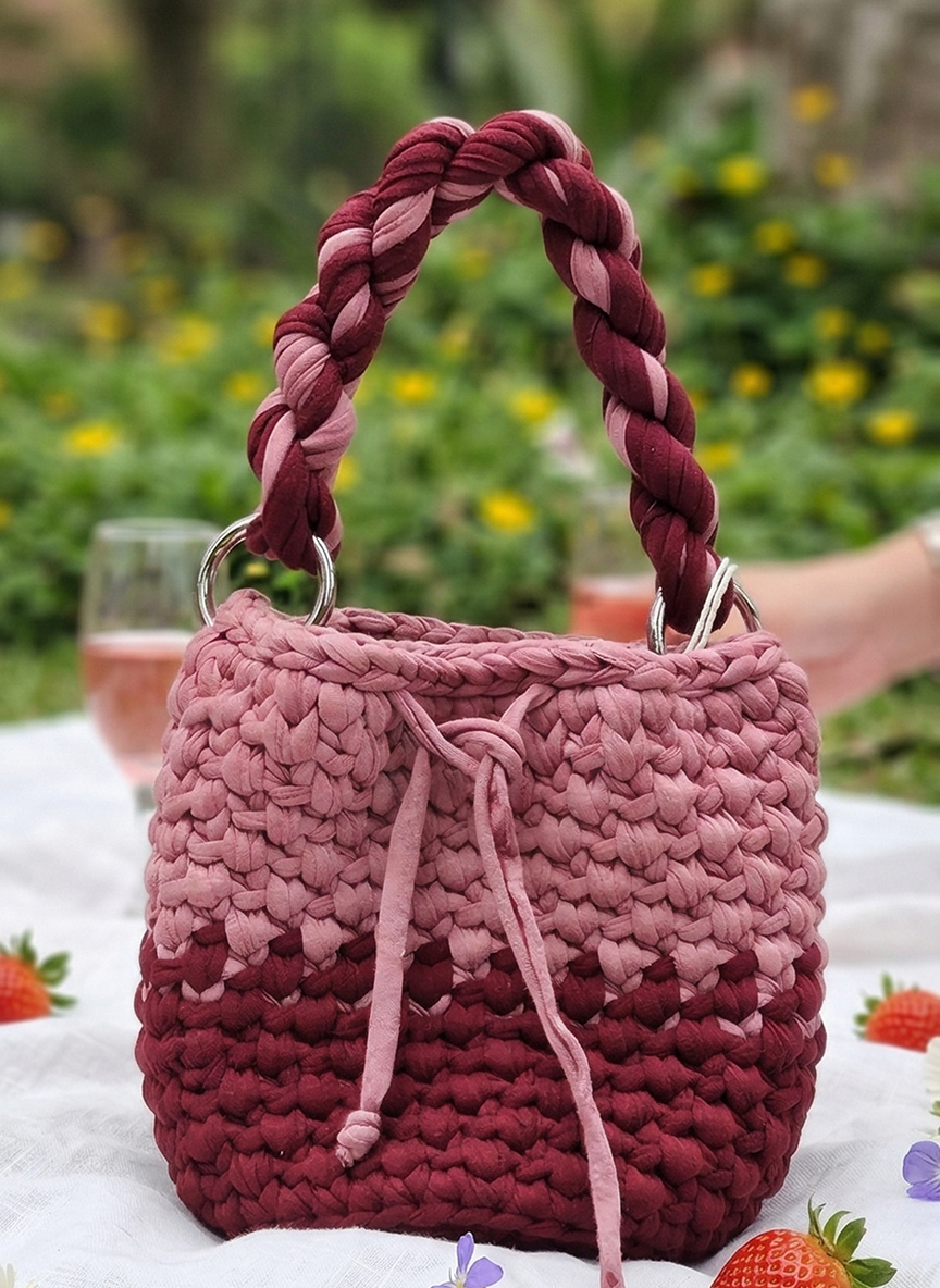 Bolso de mano estilo Cami