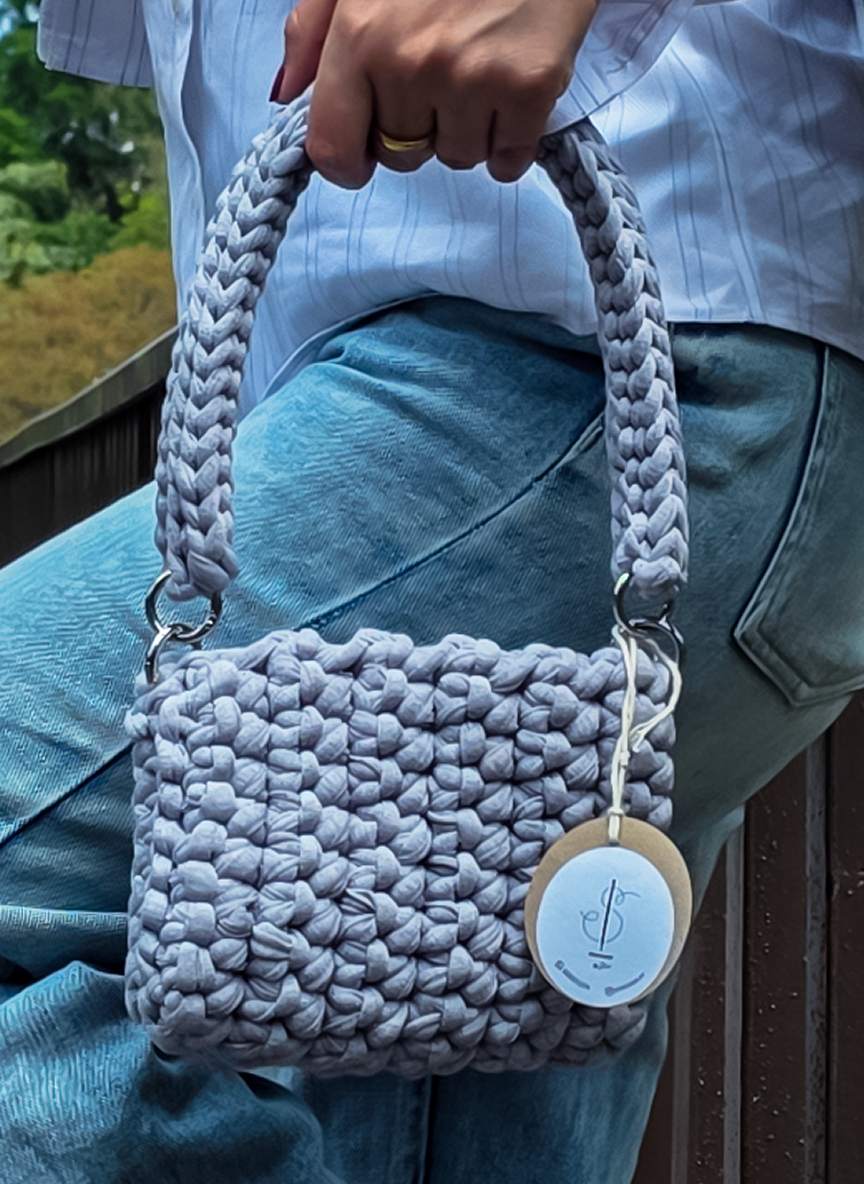 Bolso de mano estilo Aracely